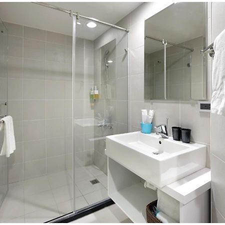 Hommie Inn Тайчжун Экстерьер фото