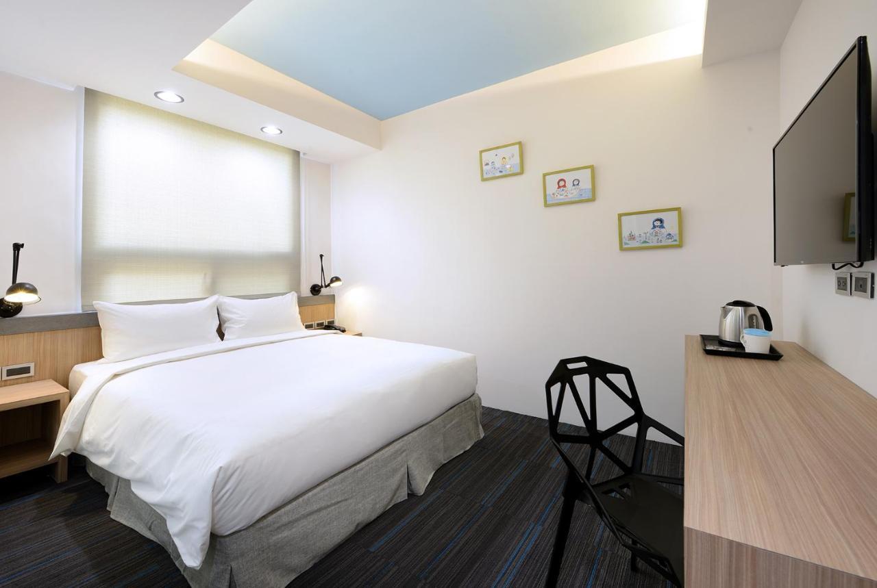 Hommie Inn Тайчжун Экстерьер фото