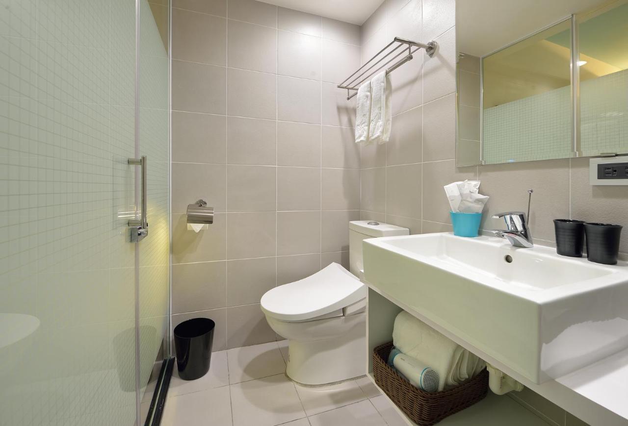 Hommie Inn Тайчжун Экстерьер фото