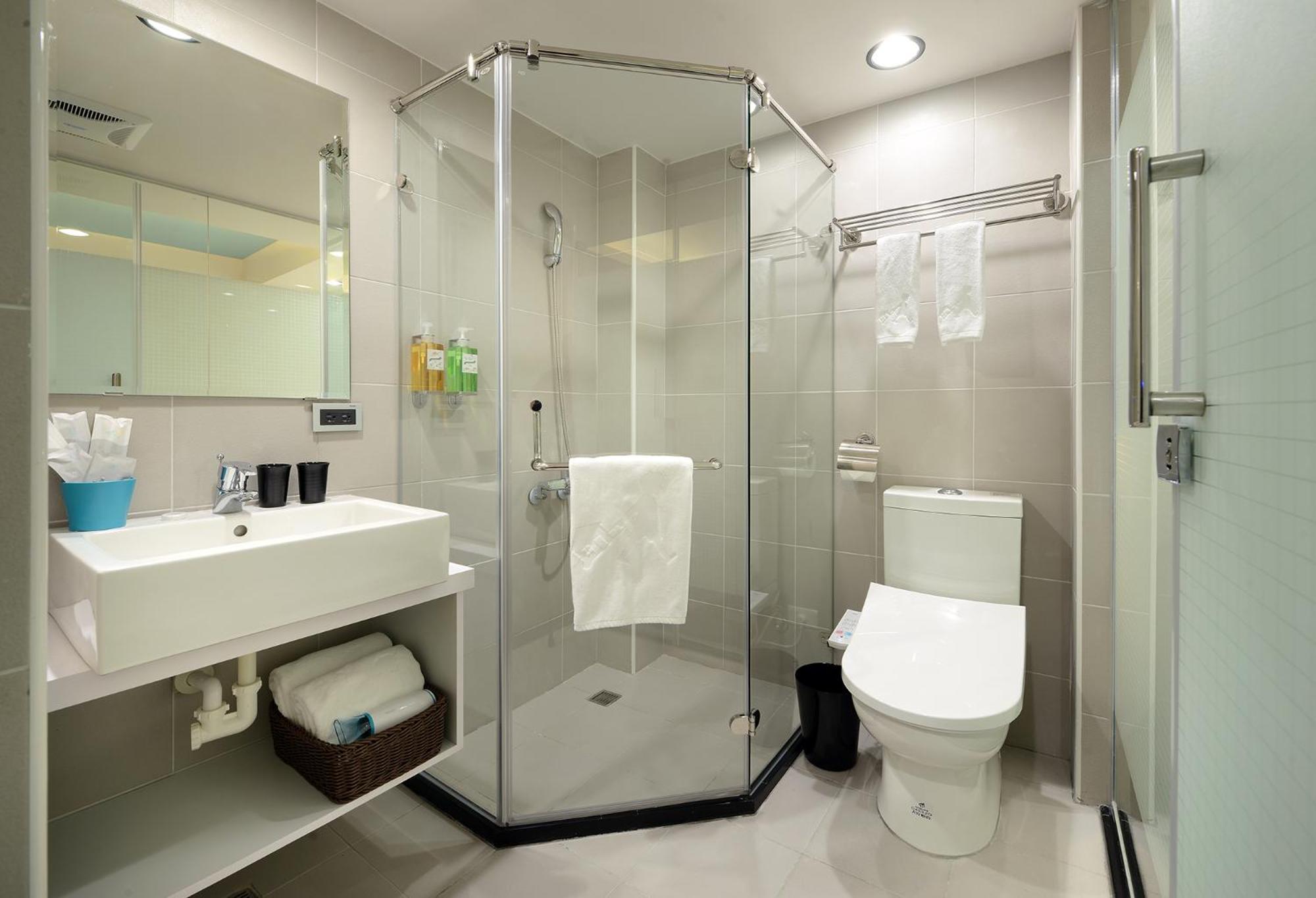 Hommie Inn Тайчжун Экстерьер фото