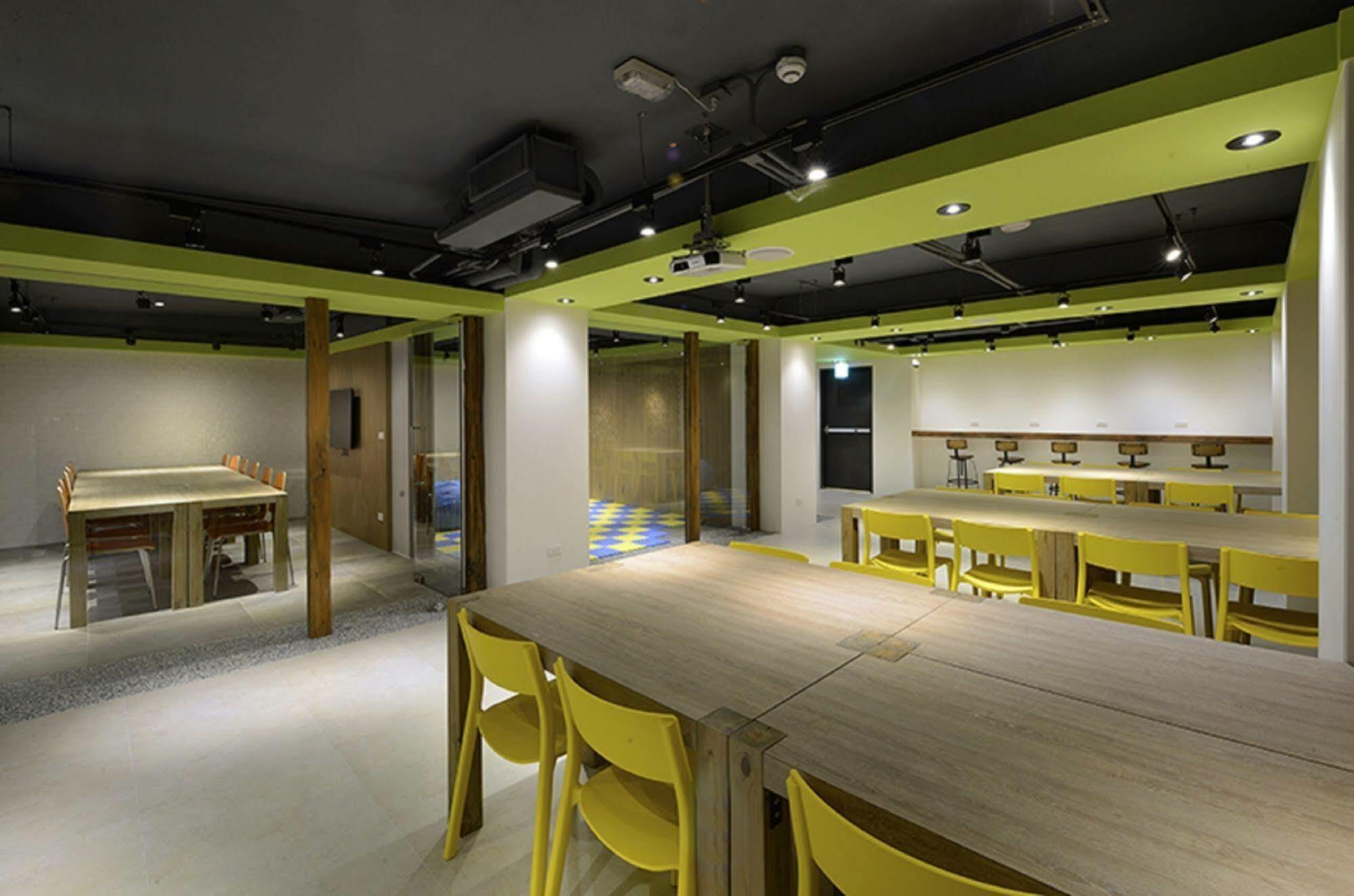 Hommie Inn Тайчжун Экстерьер фото